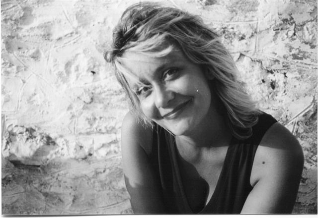 Appunti di poesia: Paola Malavasi | L’Altrove